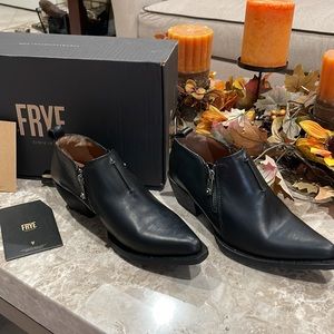 FRYE Sacha Moto Shootie Bootie FREE SHIPPING Pointed Toe Chunky Heel Boots NWT